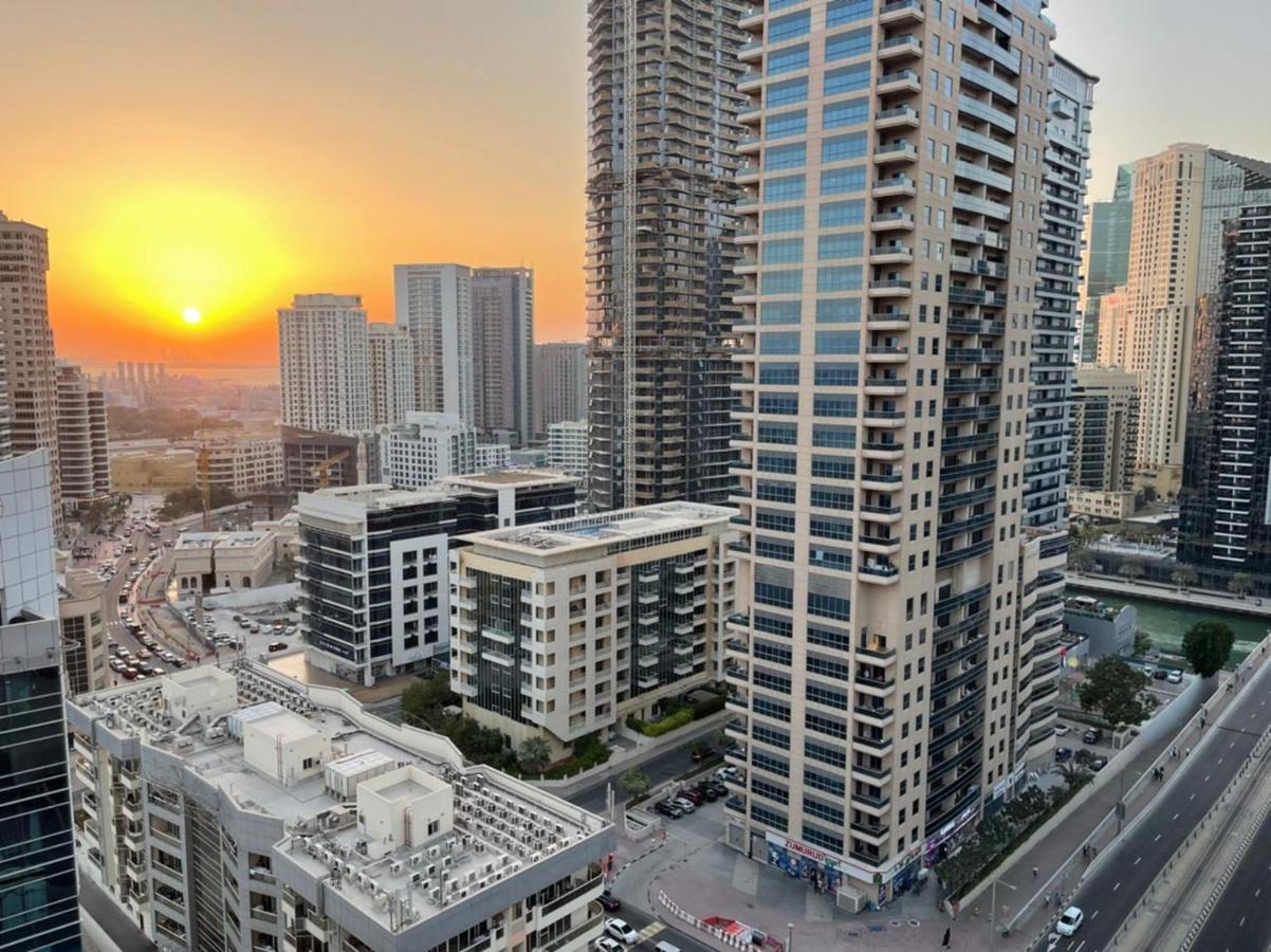 Luxury Room With Marina View Close To Jbr Beach And Metro With Shared Kitchen ดูไบ ภายนอก รูปภาพ