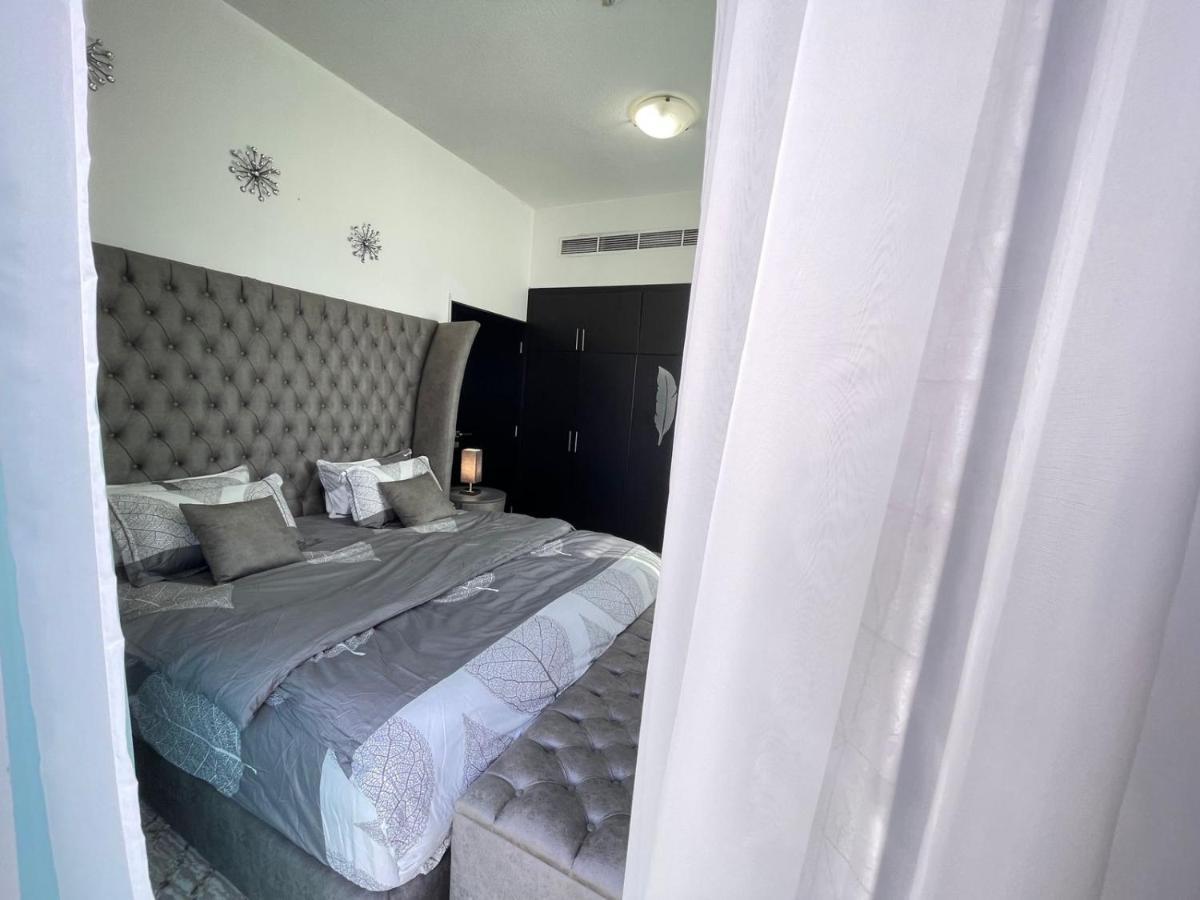 Luxury Room With Marina View Close To Jbr Beach And Metro With Shared Kitchen ดูไบ ภายนอก รูปภาพ