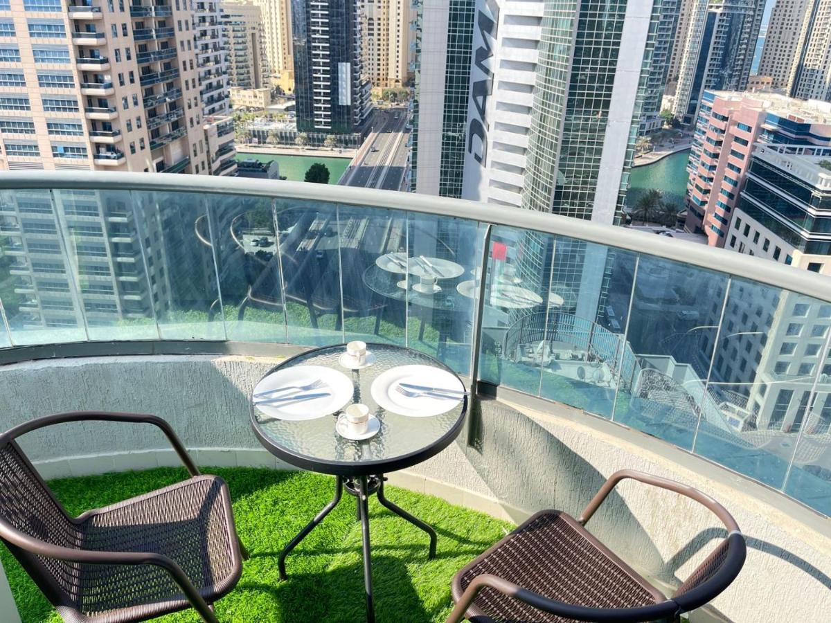 Luxury Room With Marina View Close To Jbr Beach And Metro With Shared Kitchen ดูไบ ภายนอก รูปภาพ