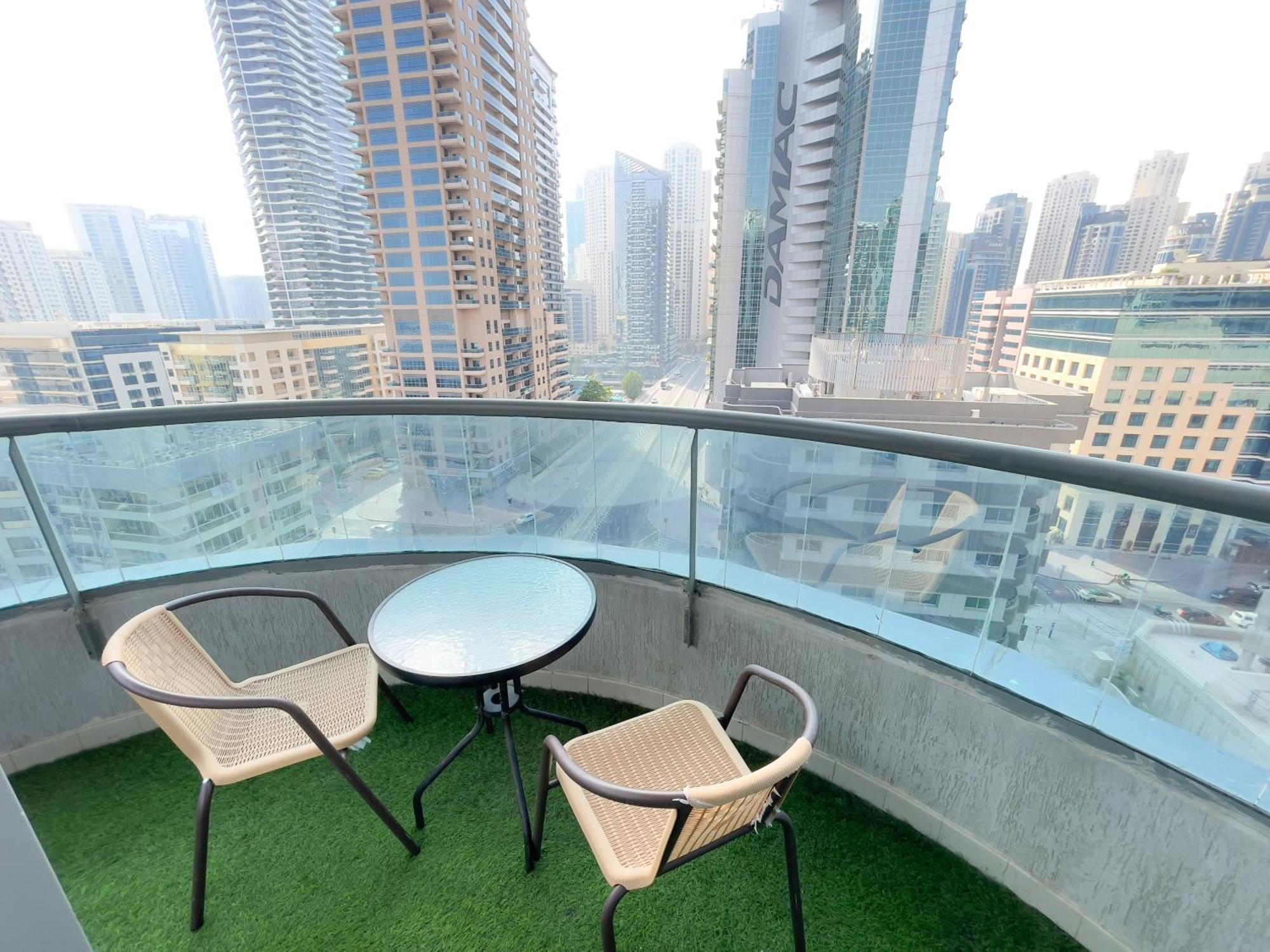 Luxury Room With Marina View Close To Jbr Beach And Metro With Shared Kitchen ดูไบ ภายนอก รูปภาพ